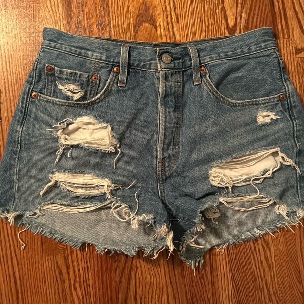 Levi's Women's 501 Original Shorts, size 28 (US 6)